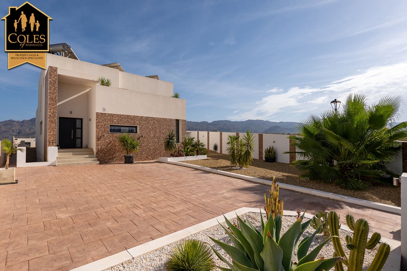 3 bedroom Villa for sale in Los Gallardos with pool garage - € 540,000 (Ref: 10155467)