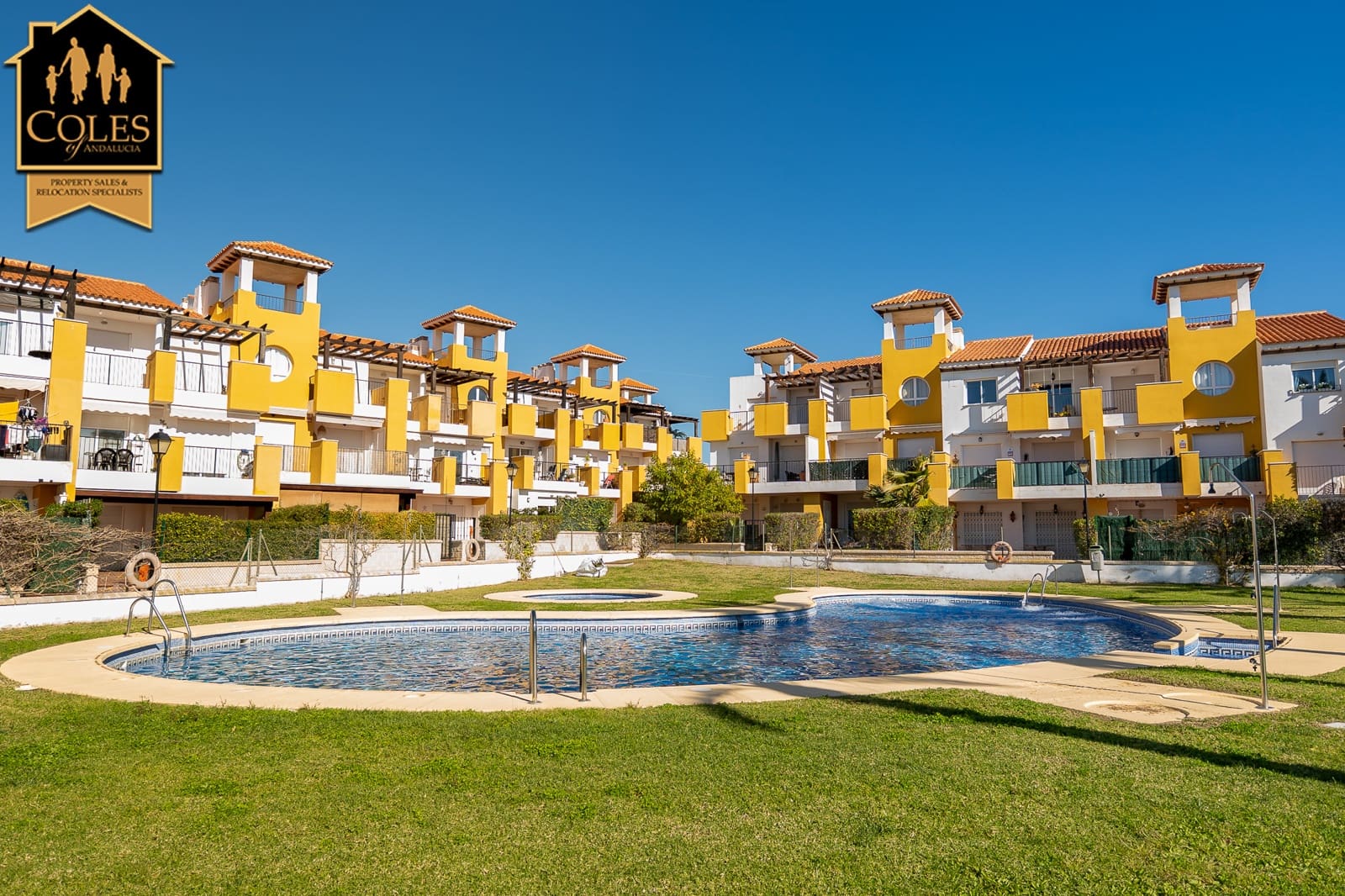 Chalet de 3 habitaciones en Vera en venta con piscina garaje - 259.900 € (Ref: 10155496)