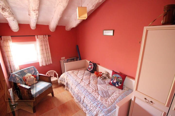 4 camera da letto Finca/Casa di Campagna in vendita in Cullar con garage - 128.500 € (Rif: 3073099)