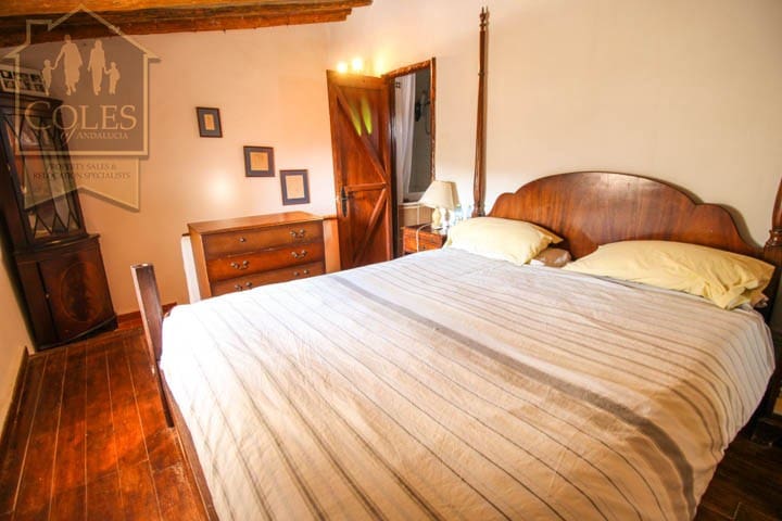 4 bedroom Finca/Country House for sale in Bedar with pool garage - € 345,000 (Ref: 4486453)