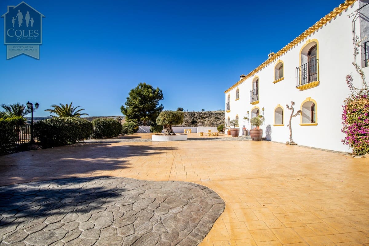 7 bedroom Finca/Country House for sale in Lorca with pool - € 625,000 (Ref: 6699096)
