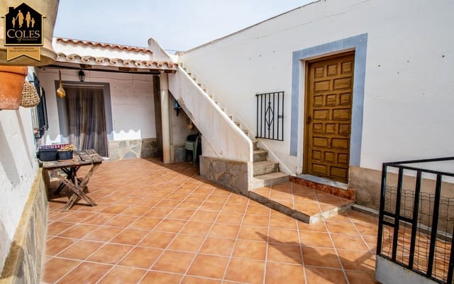 4 bedroom Villa for sale in Cariatiz, Sorbas with garage - € 169,950 (Ref: 7045444)