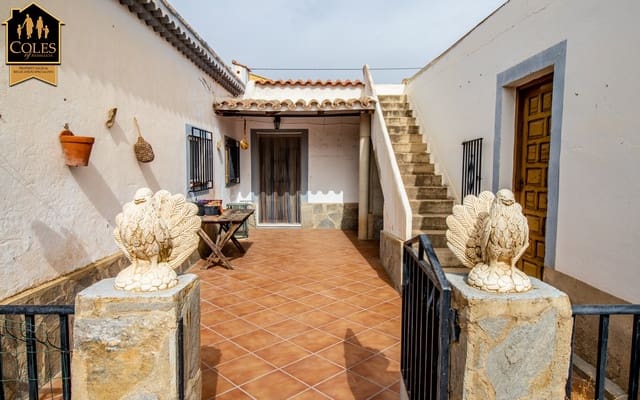4 bedroom Villa for sale in Cariatiz, Sorbas with garage - € 169,950 (Ref: 7045444)