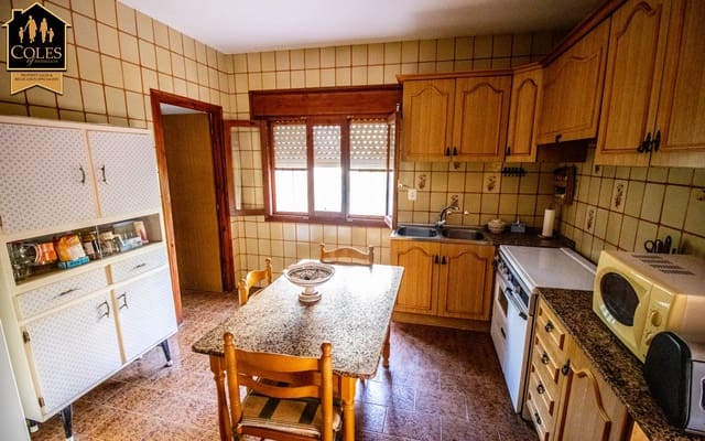 4 bedroom Villa for sale in Cariatiz, Sorbas with garage - € 169,950 (Ref: 7045444)