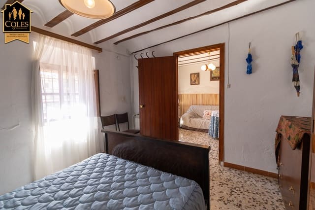 5 soveværelse Byhus til salg i Las Vertientes, Cúllar - € 69.000 (Ref: 8307355)