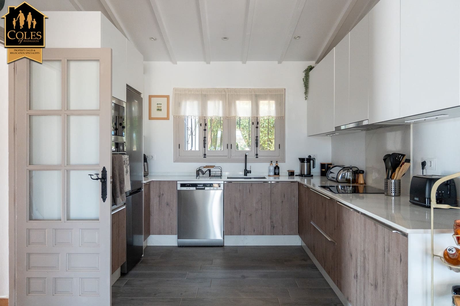 6 soveværelse Villa til salg i Antas med swimmingpool garage - € 575.000 (Ref: 8592582)