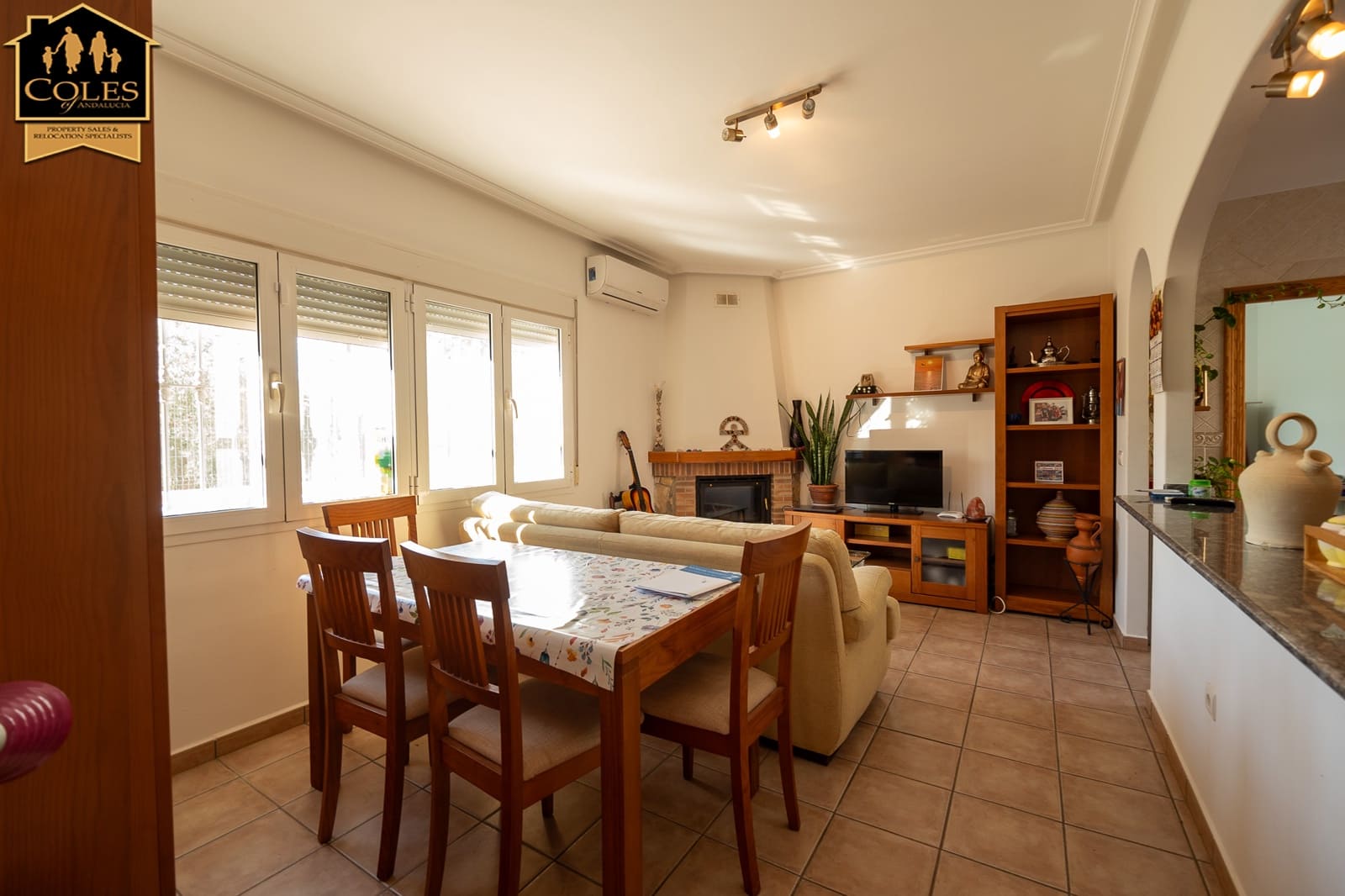 6 soveværelse Villa til salg i Los Gallardos med garage - € 360.000 (Ref: 8678536)