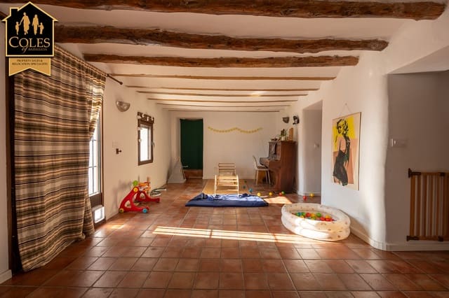 7 soveværelse Finca/Landehus til salg i Vélez-Blanco med garage - € 475.000 (Ref: 8734231)