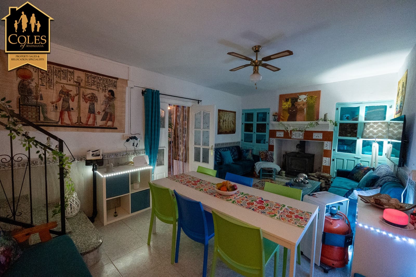 6 soveværelse Byhus til salg i El Contador med swimmingpool - € 90.000 (Ref: 8855425)