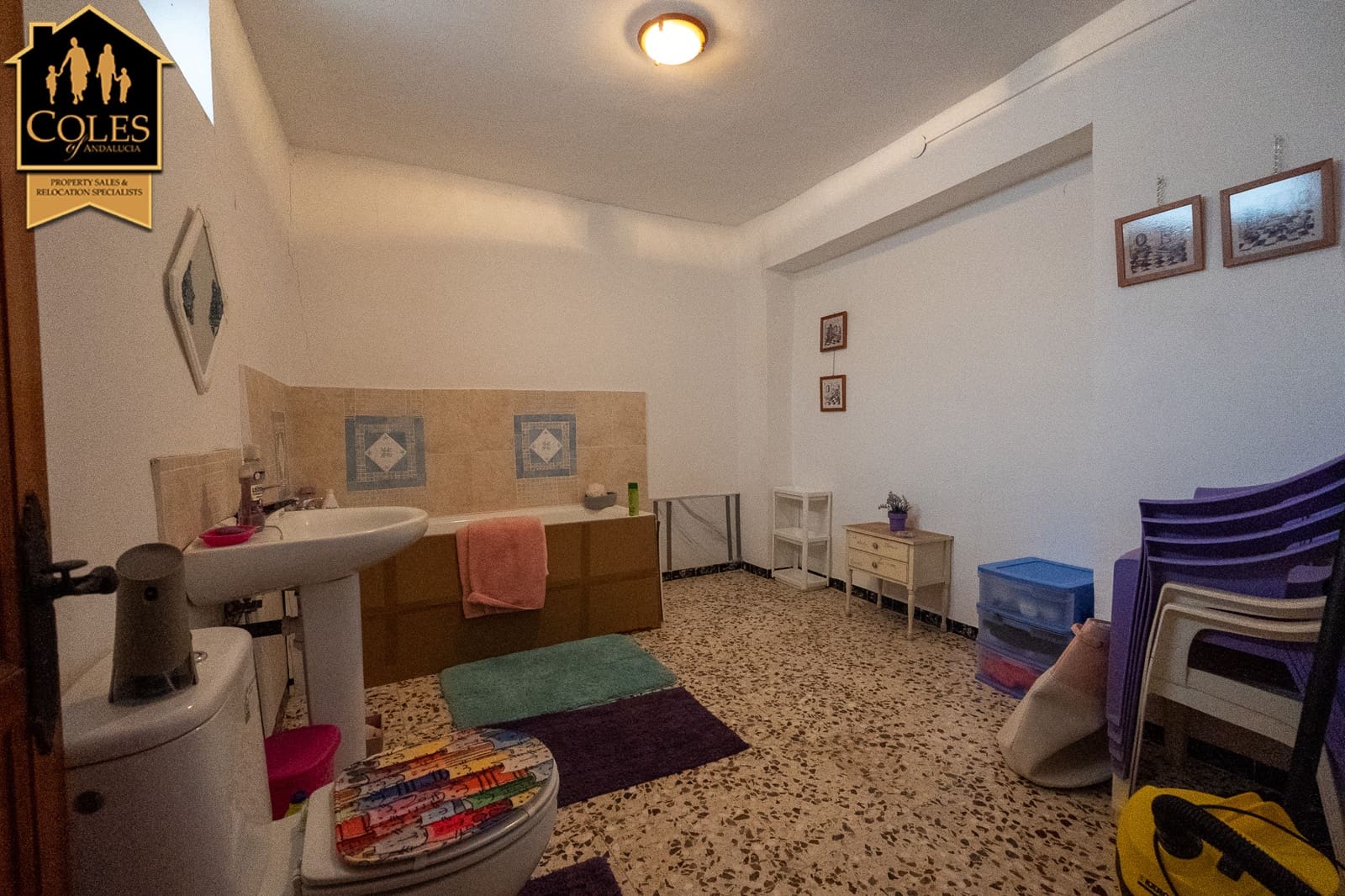 6 soveværelse Byhus til salg i El Contador med swimmingpool - € 90.000 (Ref: 8855425)