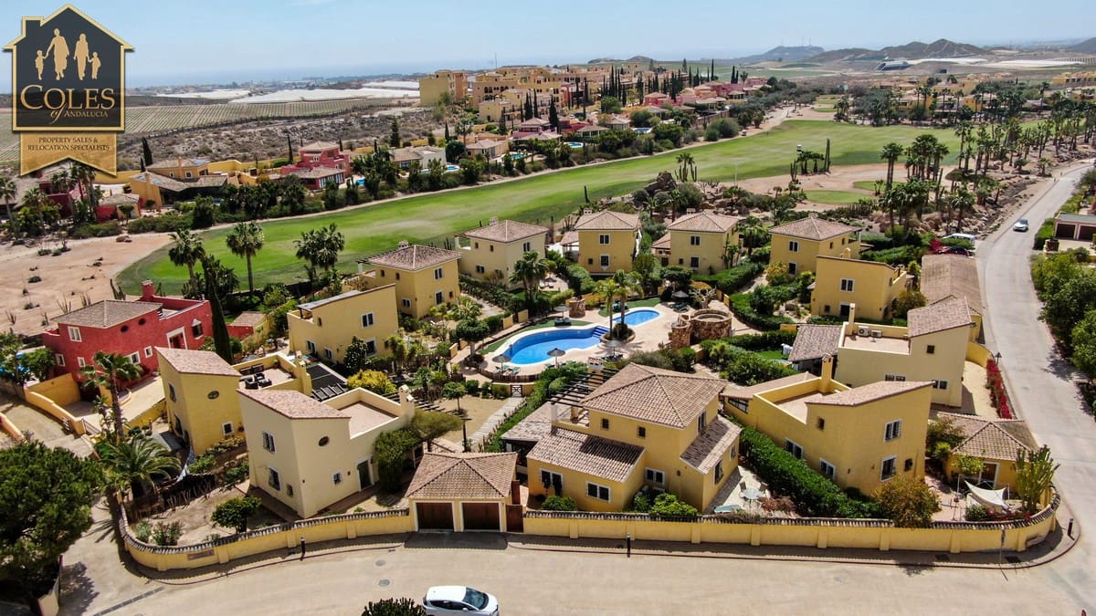 3 soverom Villa til salgs i Desert Springs med svømmebasseng garasje - € 289 950 (Ref: 8909899)