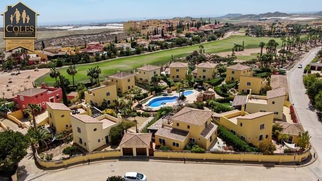3 quarto Moradia para venda em Desert Springs, Cuevas del Almanzora com piscina garagem - 289 950 € (Ref: 8909899)