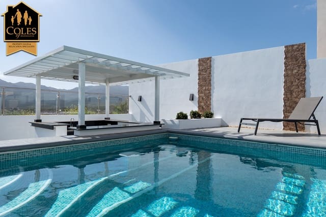 3 soveværelse Villa til salg i Los Gallardos med swimmingpool garage - € 549.950 (Ref: 8927145)