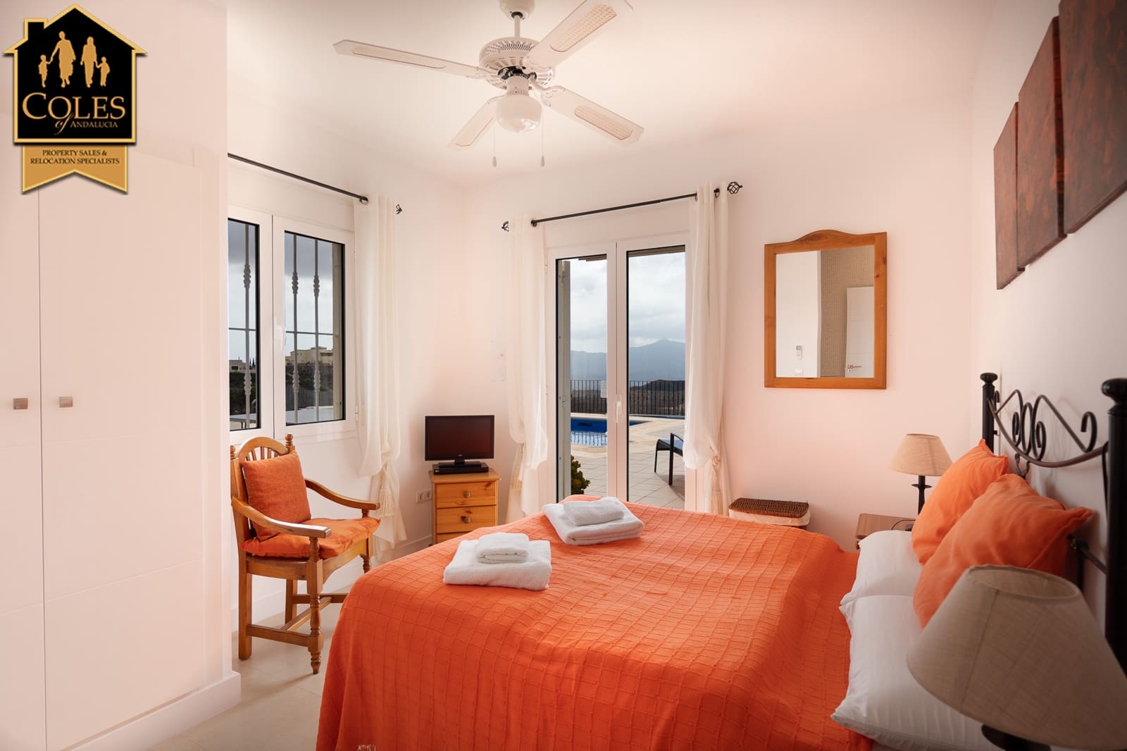 4 soverom Villa til salgs i Bedar med svømmebasseng garasje - € 525 000 (Ref: 8944862)