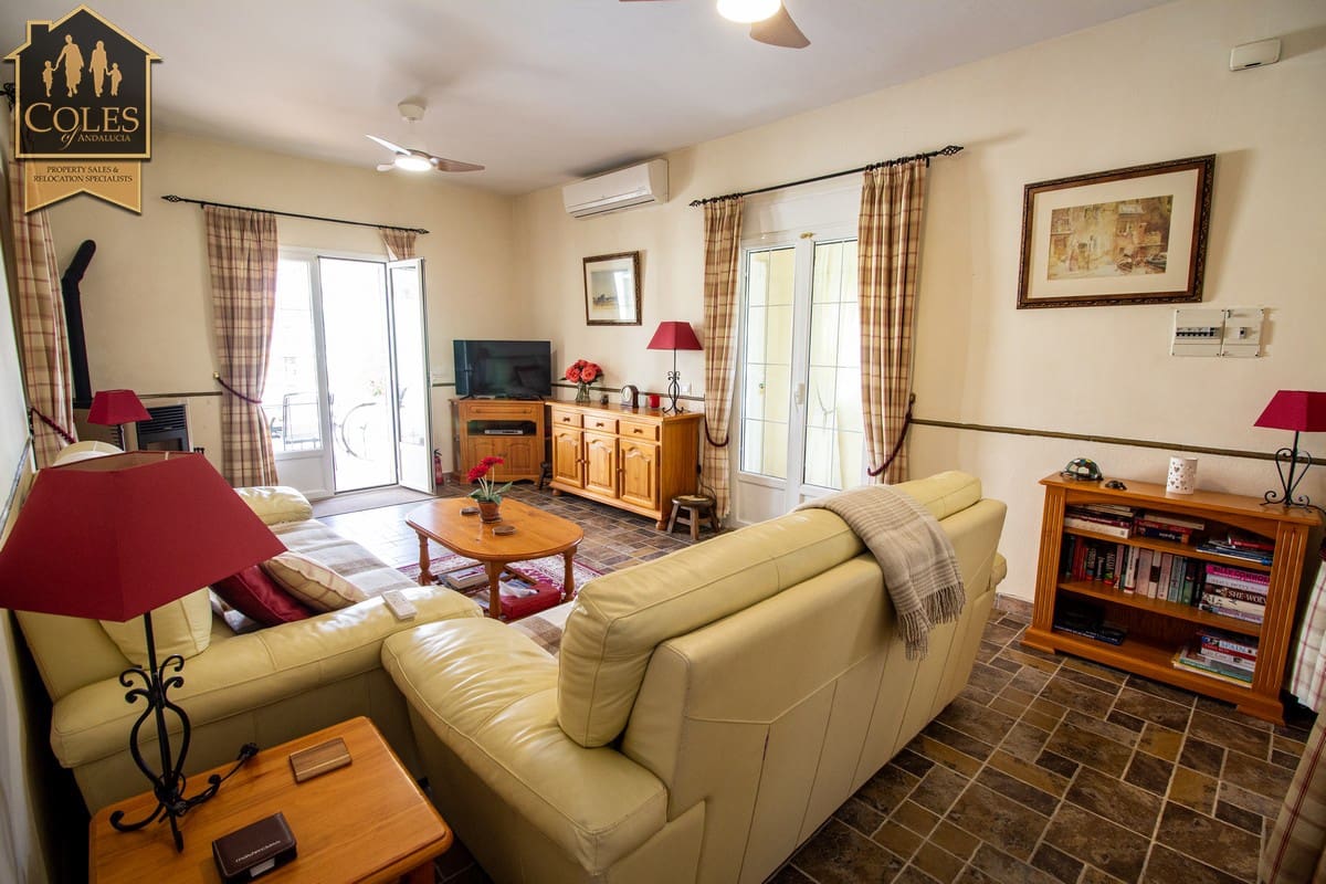 3 soveværelse Villa til salg i Cariatiz med swimmingpool - € 229.950 (Ref: 8970976)