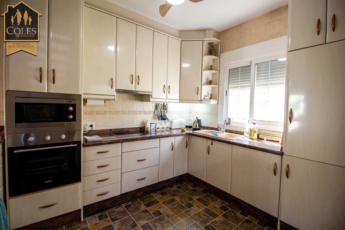 3 soveværelse Villa til salg i Cariatiz med swimmingpool - € 229.950 (Ref: 8970976)