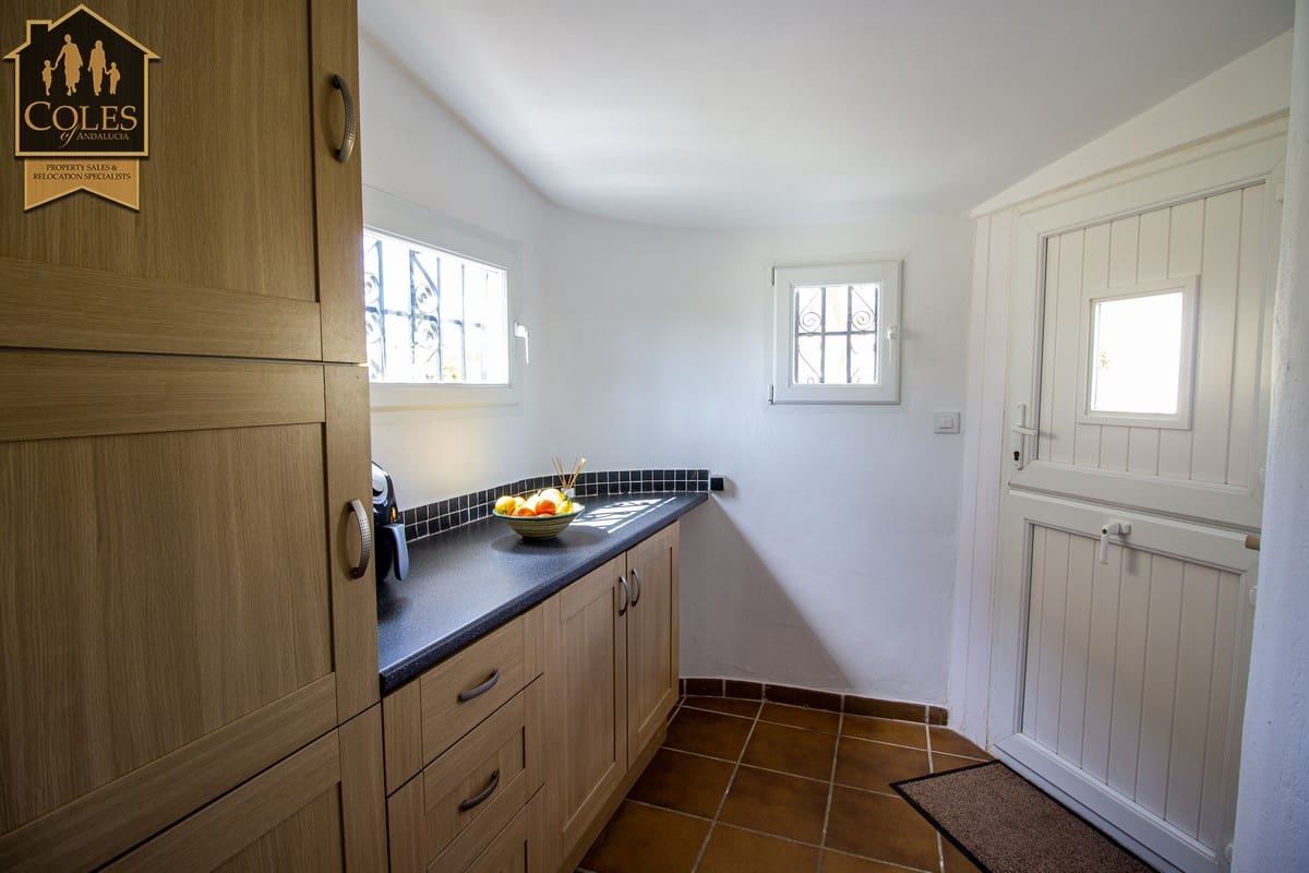 3 soveværelse Villa til salg i Cariatiz med swimmingpool - € 229.950 (Ref: 8970976)