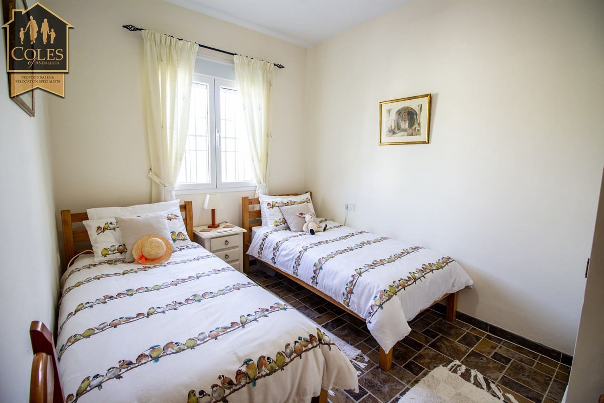 3 soveværelse Villa til salg i Cariatiz med swimmingpool - € 229.950 (Ref: 8970976)