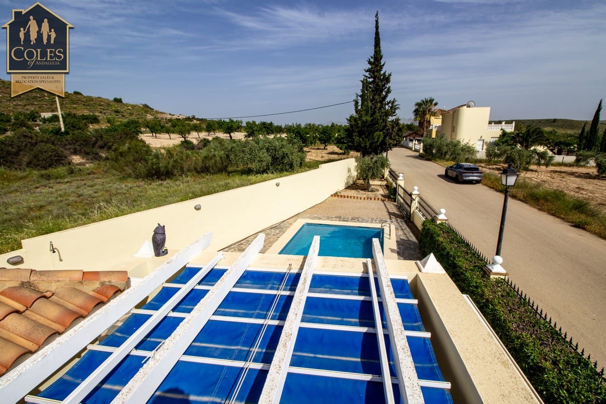 3 soveværelse Villa til salg i Cariatiz med swimmingpool - € 229.950 (Ref: 8970976)