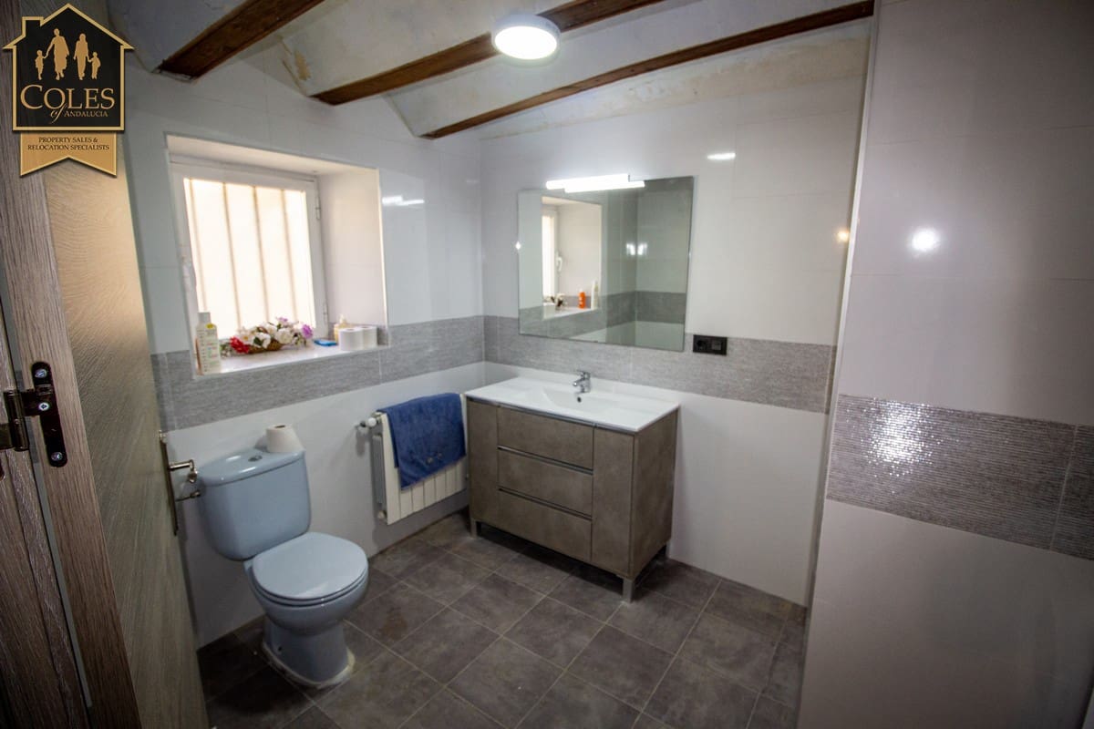 6 makuuhuone Omakotitalo myytävänä paikassa El Contador mukana 
autotalli - 124 950 € (Ref: 8997545)