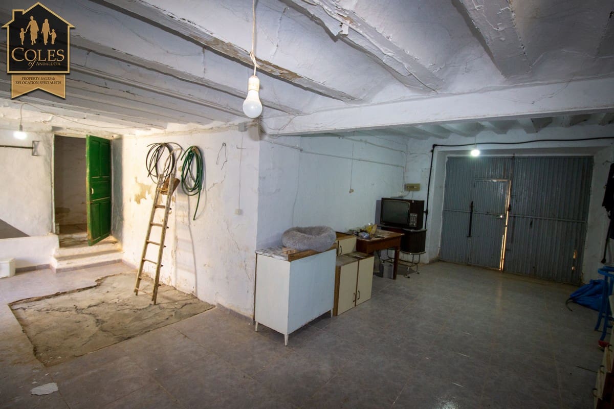 6 makuuhuone Omakotitalo myytävänä paikassa El Contador mukana 
autotalli - 124 950 € (Ref: 8997545)