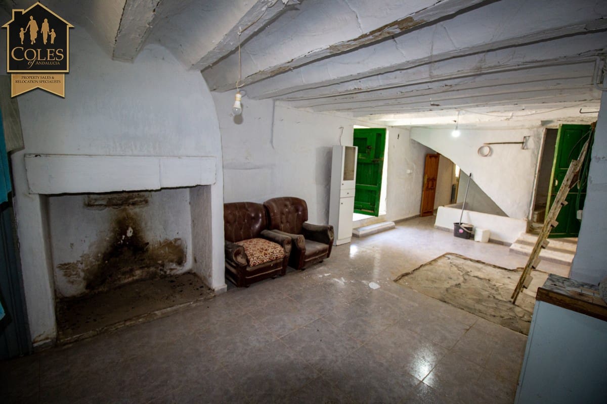 6 makuuhuone Omakotitalo myytävänä paikassa El Contador mukana 
autotalli - 124 950 € (Ref: 8997545)