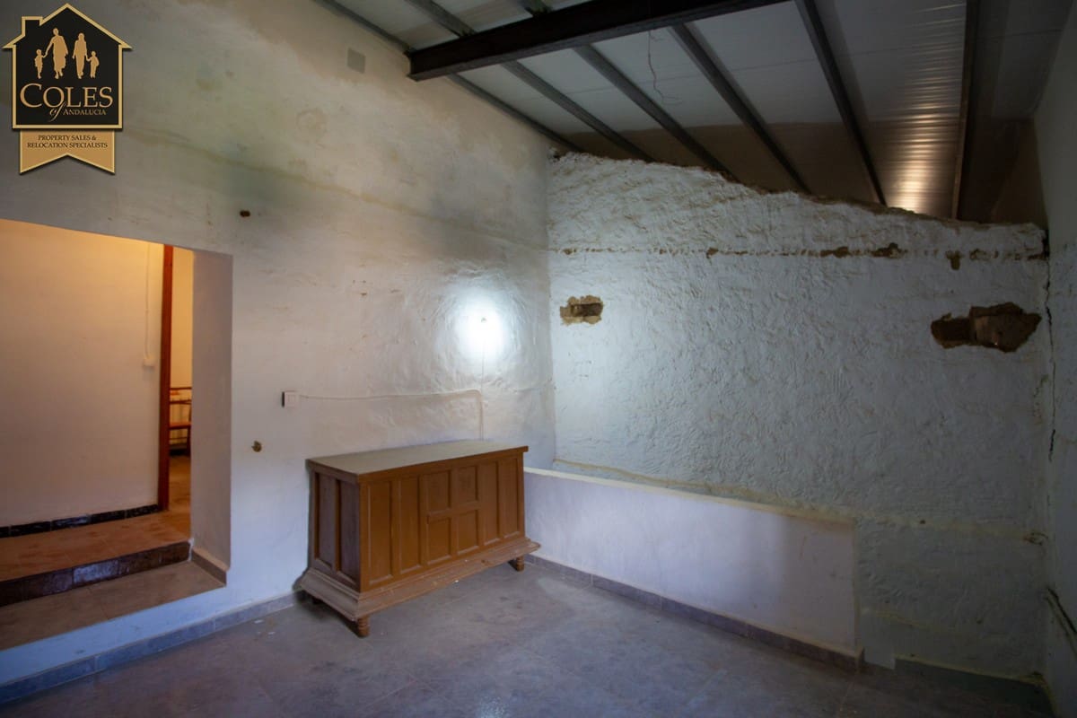 6 makuuhuone Omakotitalo myytävänä paikassa El Contador mukana 
autotalli - 124 950 € (Ref: 8997545)