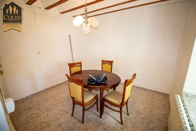 6 makuuhuone Omakotitalo myytävänä paikassa El Contador, Chirivel mukana 
autotalli - 124 950 € (Ref: 8997545)