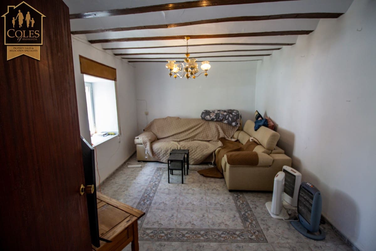 6 makuuhuone Omakotitalo myytävänä paikassa El Contador mukana 
autotalli - 124 950 € (Ref: 8997545)