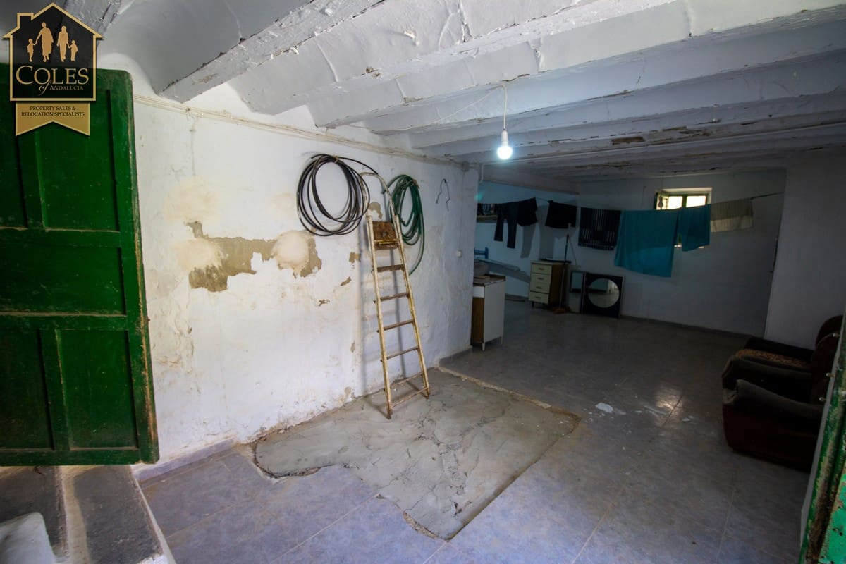 6 makuuhuone Omakotitalo myytävänä paikassa El Contador mukana 
autotalli - 124 950 € (Ref: 8997545)