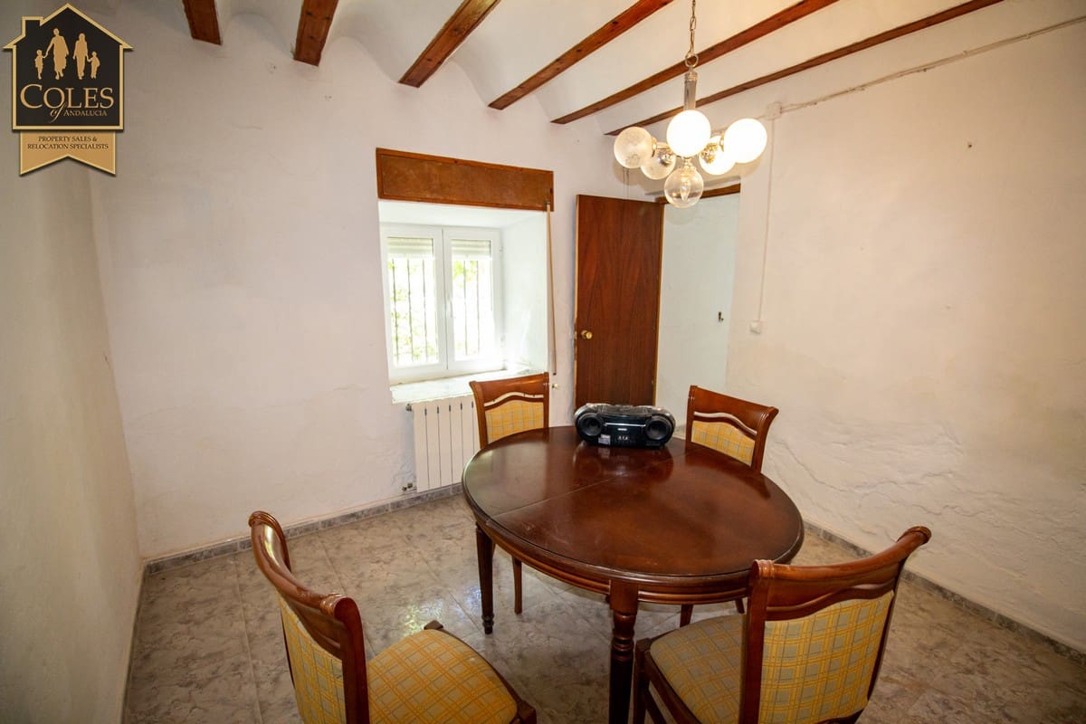 6 makuuhuone Omakotitalo myytävänä paikassa El Contador mukana 
autotalli - 124 950 € (Ref: 8997545)