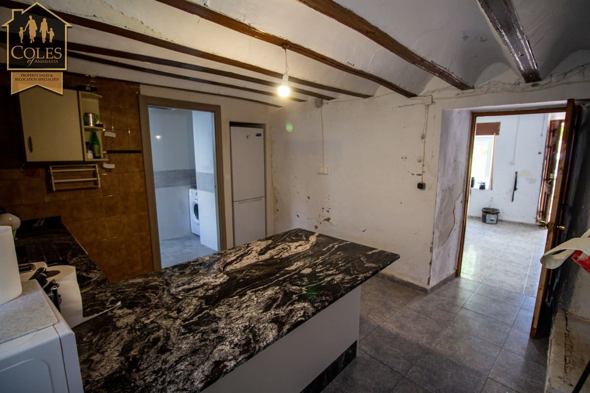 6 makuuhuone Omakotitalo myytävänä paikassa El Contador mukana 
autotalli - 124 950 € (Ref: 8997545)