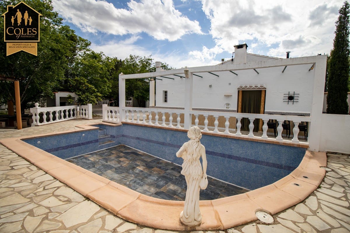 7 soveværelse Finca/Landehus til salg i Velez-Rubio med swimmingpool garage - € 365.000 (Ref: 9023212)