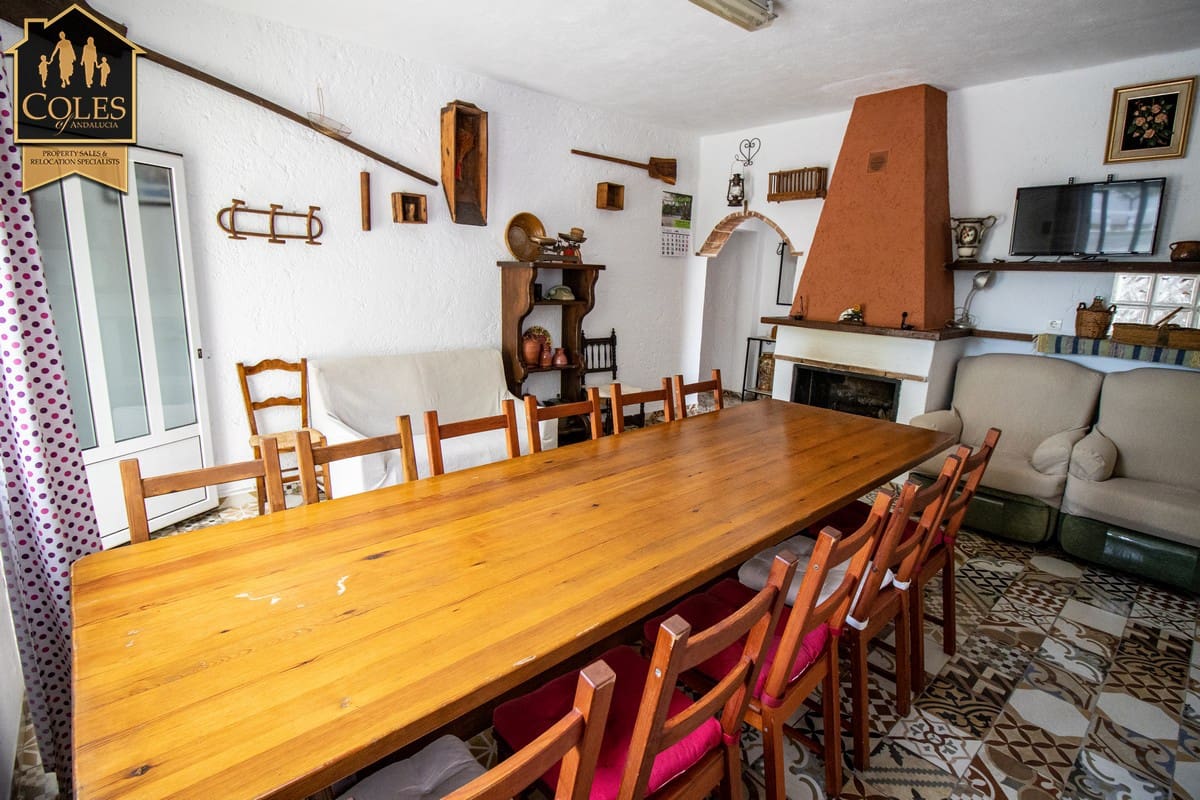 7 soveværelse Finca/Landehus til salg i Velez-Rubio med swimmingpool garage - € 365.000 (Ref: 9023212)