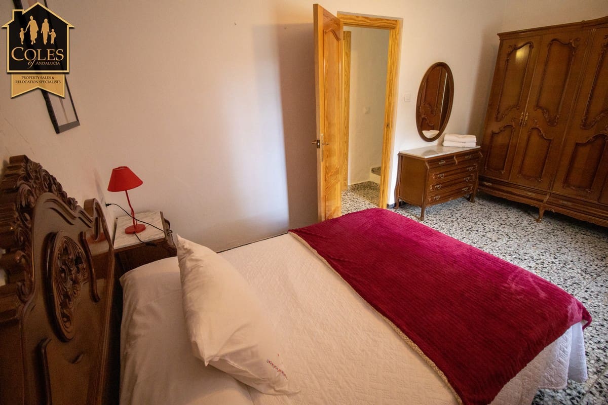 7 soveværelse Finca/Landehus til salg i Velez-Rubio med swimmingpool garage - € 365.000 (Ref: 9023212)