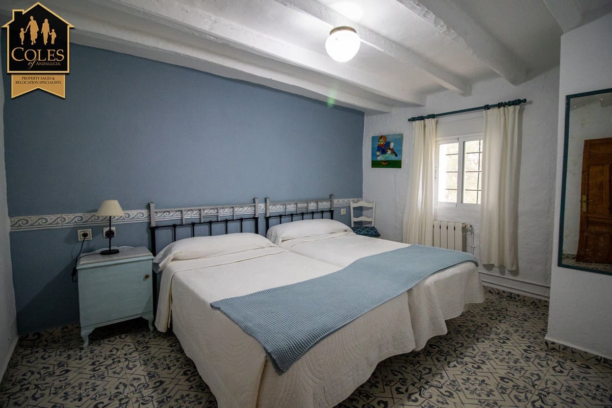 7 soveværelse Finca/Landehus til salg i Velez-Rubio med swimmingpool garage - € 365.000 (Ref: 9023212)