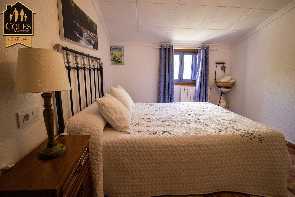 7 soveværelse Finca/Landehus til salg i Velez-Rubio med swimmingpool garage - € 365.000 (Ref: 9023212)