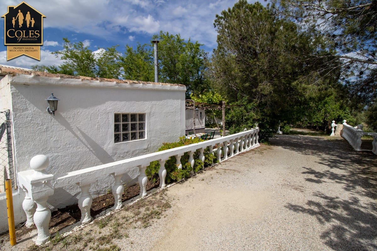 7 soveværelse Finca/Landehus til salg i Velez-Rubio med swimmingpool garage - € 365.000 (Ref: 9023212)