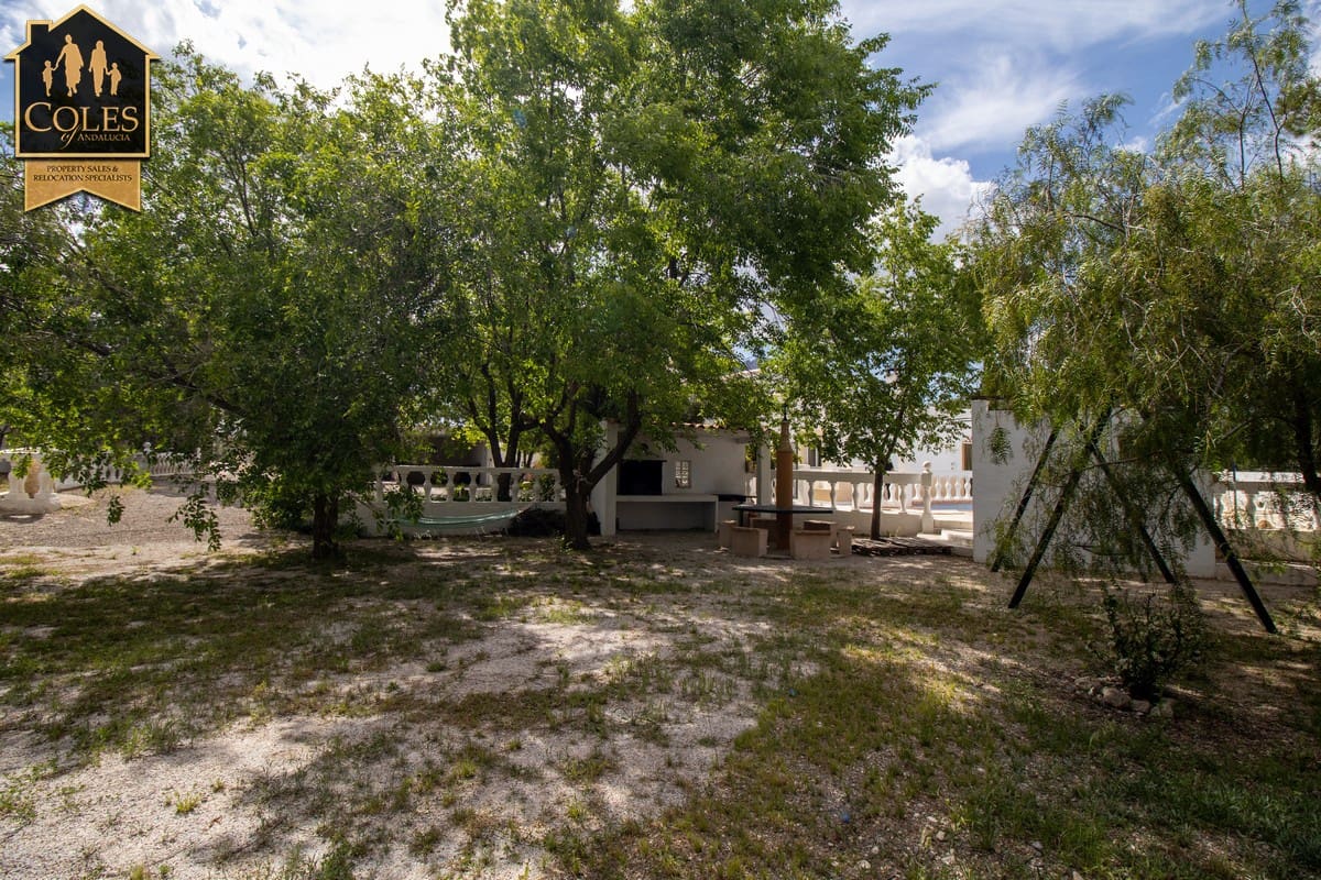 7 soveværelse Finca/Landehus til salg i Velez-Rubio med swimmingpool garage - € 365.000 (Ref: 9023212)