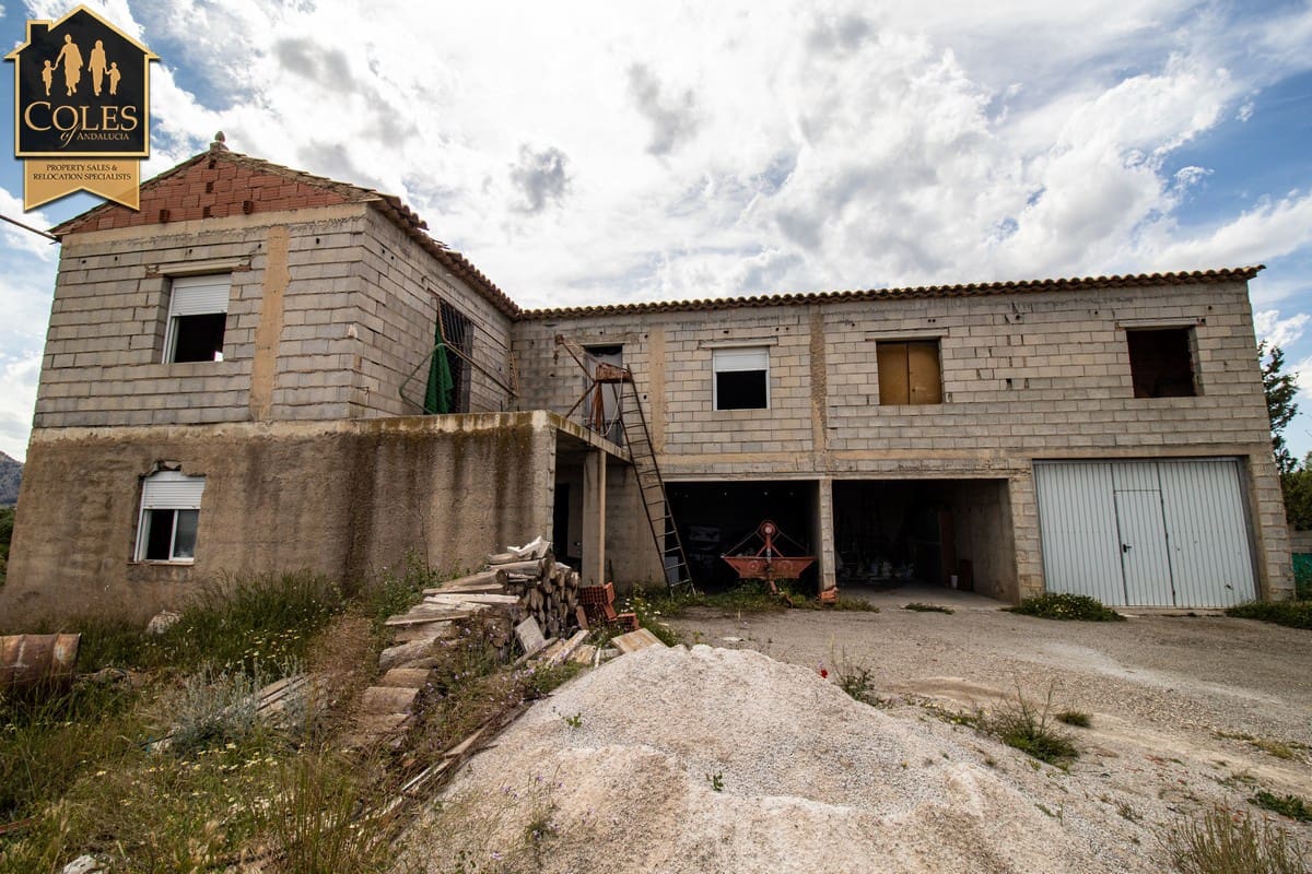 7 soveværelse Finca/Landehus til salg i Velez-Rubio med swimmingpool garage - € 365.000 (Ref: 9023212)