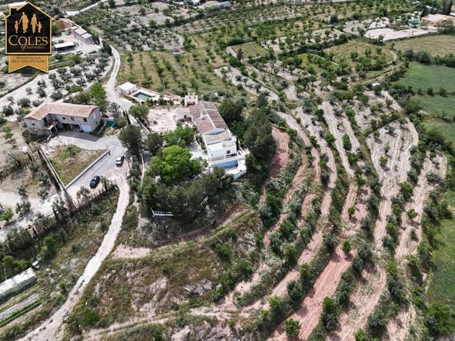 7 soveværelse Finca/Landehus til salg i Vélez-Rubio med swimmingpool garage - € 365.000 (Ref: 9023212)