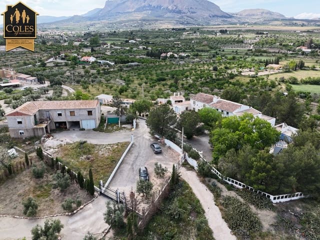 7 soveværelse Finca/Landehus til salg i Vélez-Rubio med swimmingpool garage - € 365.000 (Ref: 9023212)