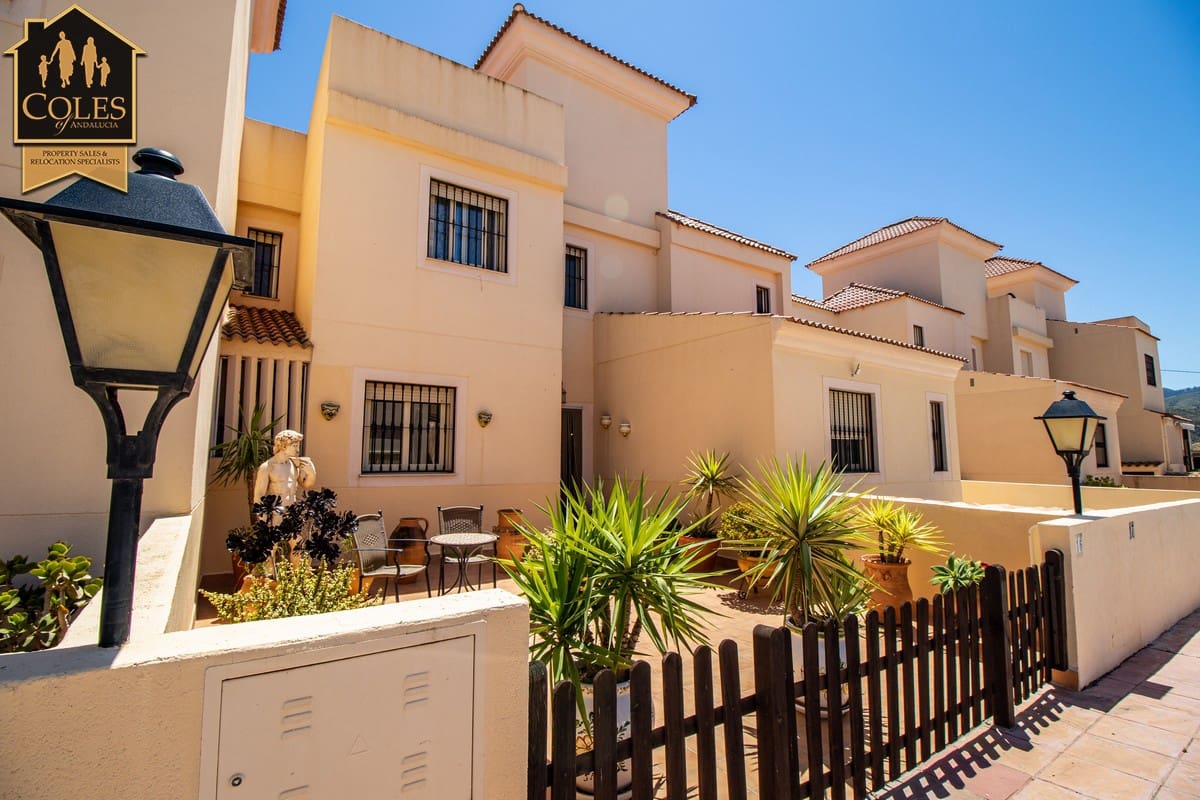 3 soveværelse Byhus til salg i Alfaix med swimmingpool - € 169.950 (Ref: 9024938)