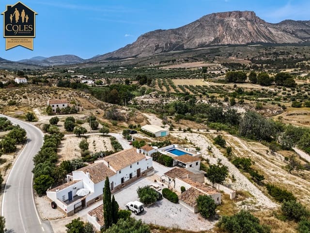 8 soverom Finca/Herregård til salgs i Vélez-Blanco med svømmebasseng garasje - € 469 995 (Ref: 9058301)