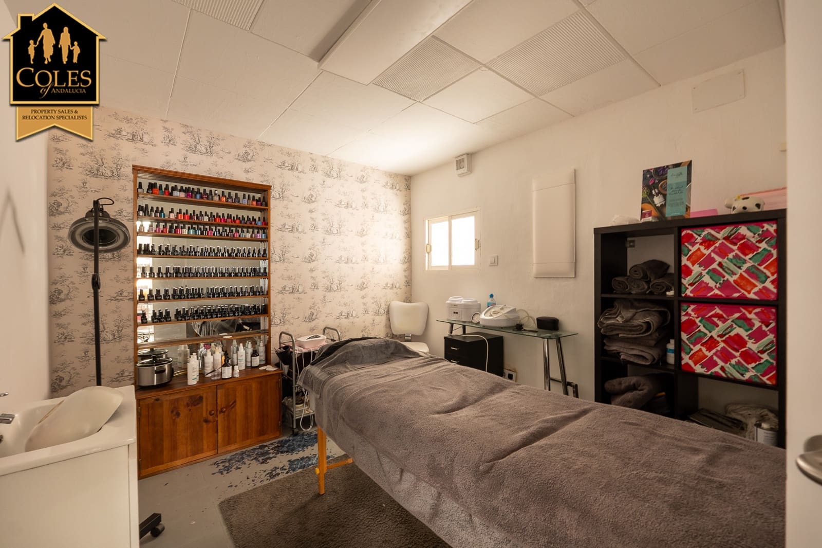 6 bedroom Townhouse for sale in Los Gallardos with pool garage - € 399,999 (Ref: 9125899)