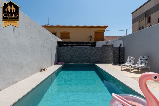 6 bedroom Townhouse for sale in Los Gallardos with pool garage - € 399,999 (Ref: 9125899)