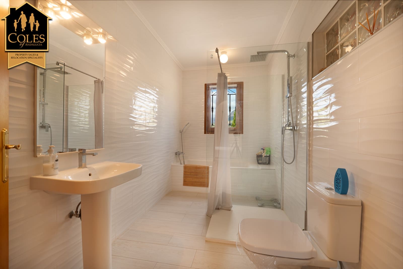 3 slaapkamer Villa te koop in Velez-Rubio met garage - € 199.950 (Ref: 9162514)