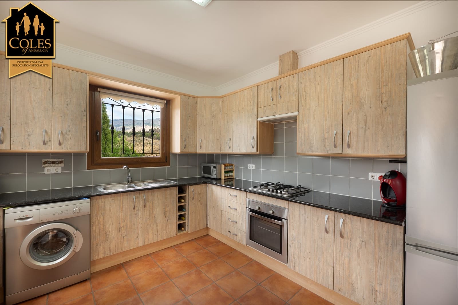 3 slaapkamer Villa te koop in Velez-Rubio met garage - € 199.950 (Ref: 9162514)