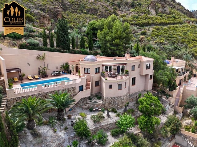 4 soveværelse Villa til salg i Turre med swimmingpool garage - € 490.000 (Ref: 9175618)