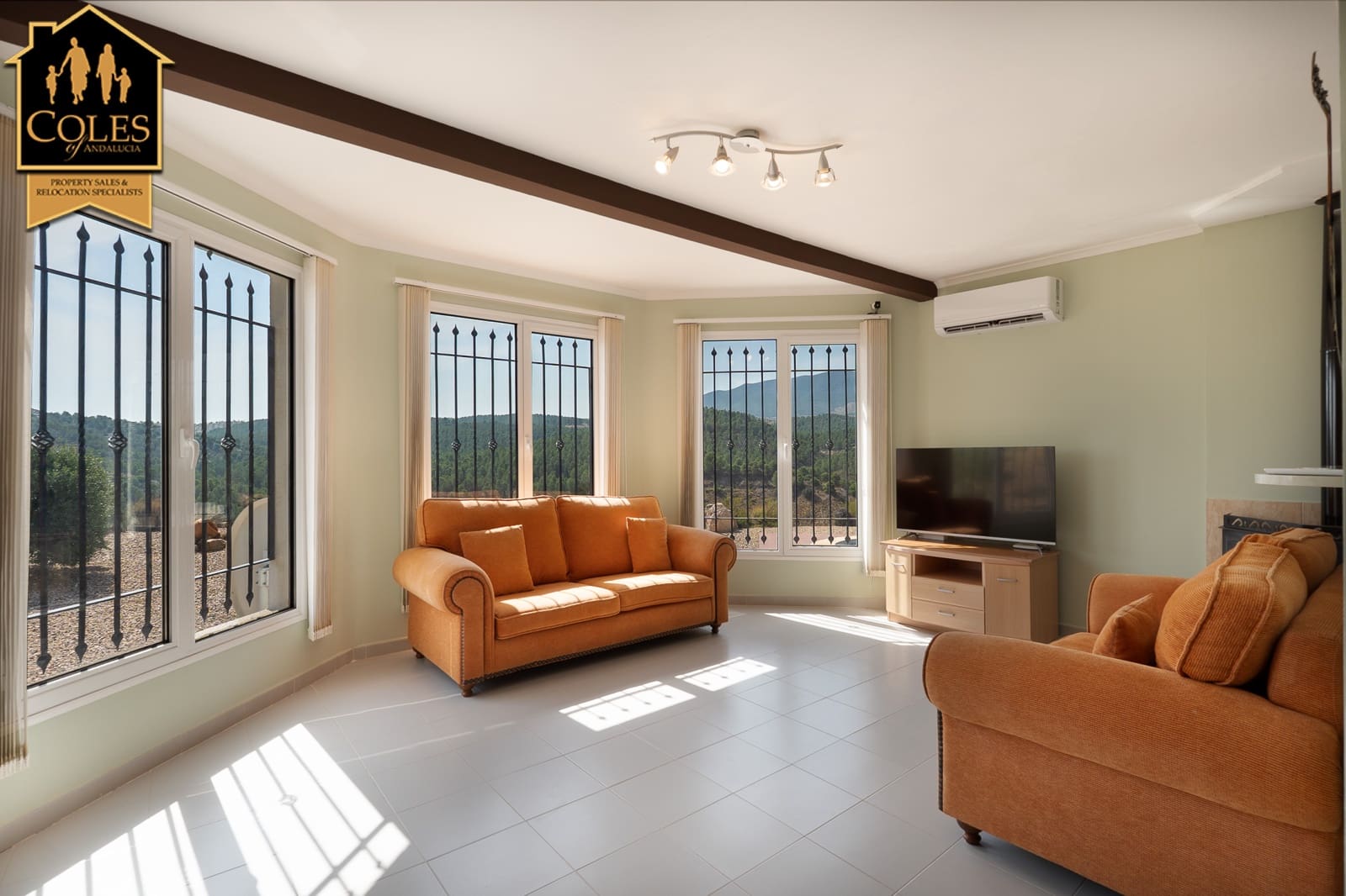 2 slaapkamer Villa te koop in Velez-Rubio met zwembad - € 179.999 (Ref: 9184267)